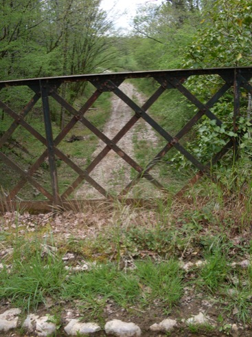 pont au-dessus de l'ancienne voie ferree 